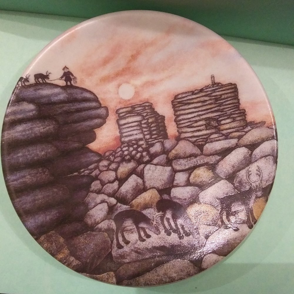 VTG 1988 Arabia Finland decorative wall plate flagstones in the evening sun